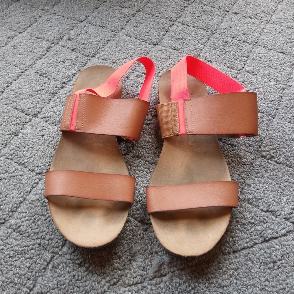 Tan and pink merona size 11 sandals